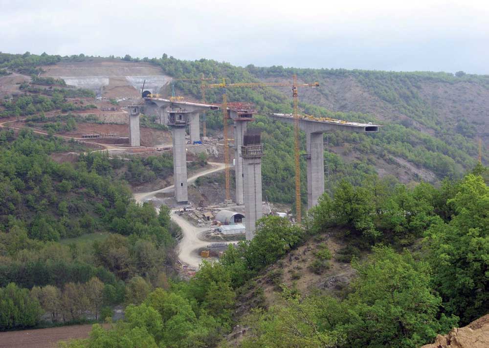 VALLEY-BRIDGE CROSSING VENETICOS RIVER, SECTION 4.1.3s, EGNATIA ODOS, MACEDONIA PREFECTURE, GREECE